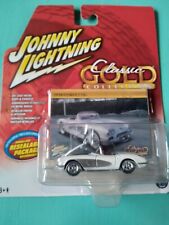 2006 Johnny Lightning Classic Gold 1958 Corvette White With Opening Hood