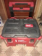 Milwaukee 22 Rolling Packout Box